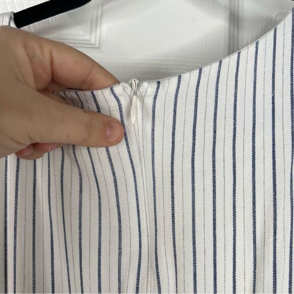 Sz L Savanna Jane Striped Floral Embroidered Romper $59 MSRP - Picture 8 of 12